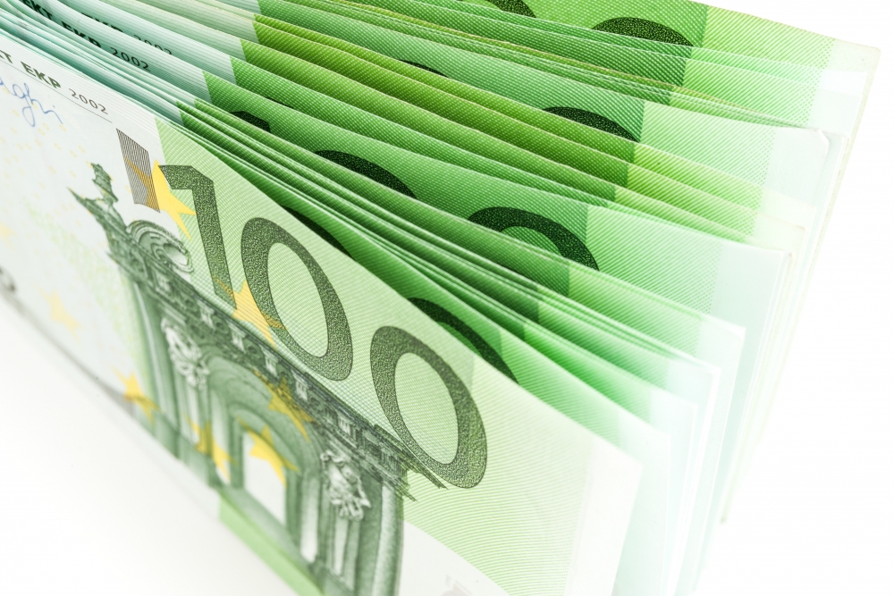 Eiropas Komisija norāda uz nepareizi pārņemtu “naudas atmazgāšanas” novēršanas regulējumu