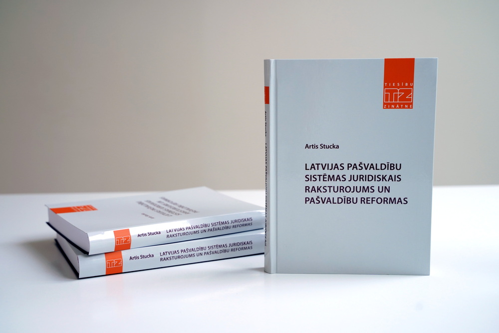 “Latvijas Vēstnesis” laidis klajā grāmatu par pašvaldību reformu juridiskajiem aspektiem 